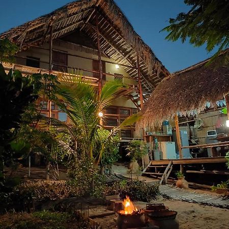 Casa Surf Lodge - Praia do Tofo Εξωτερικό φωτογραφία